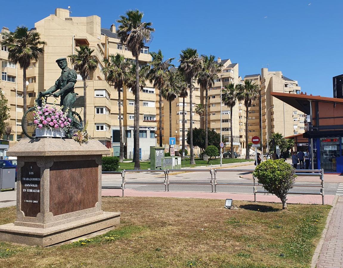 Visit Gibraltar Stay In La Linea For Less! La Línea de la Concepción 외부 사진